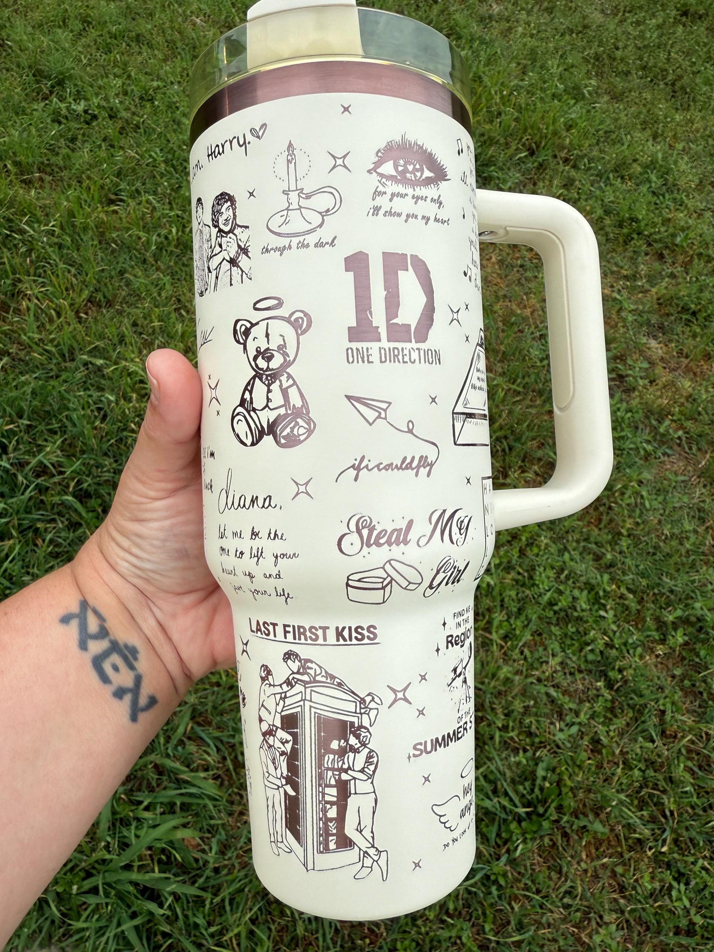 One Direction Custom Tumbler - Perfect for 1D Fans!